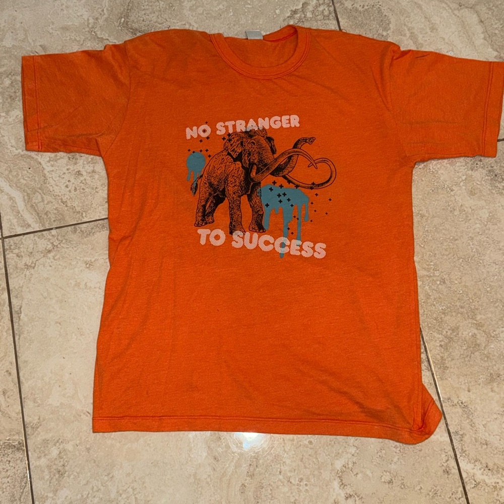 Orange Graphic T-Shirt Vintage 90s Urban renewal unisex Large